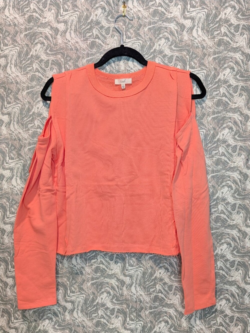 NWT Easel Cold Shoulder Cotton Top Size Small